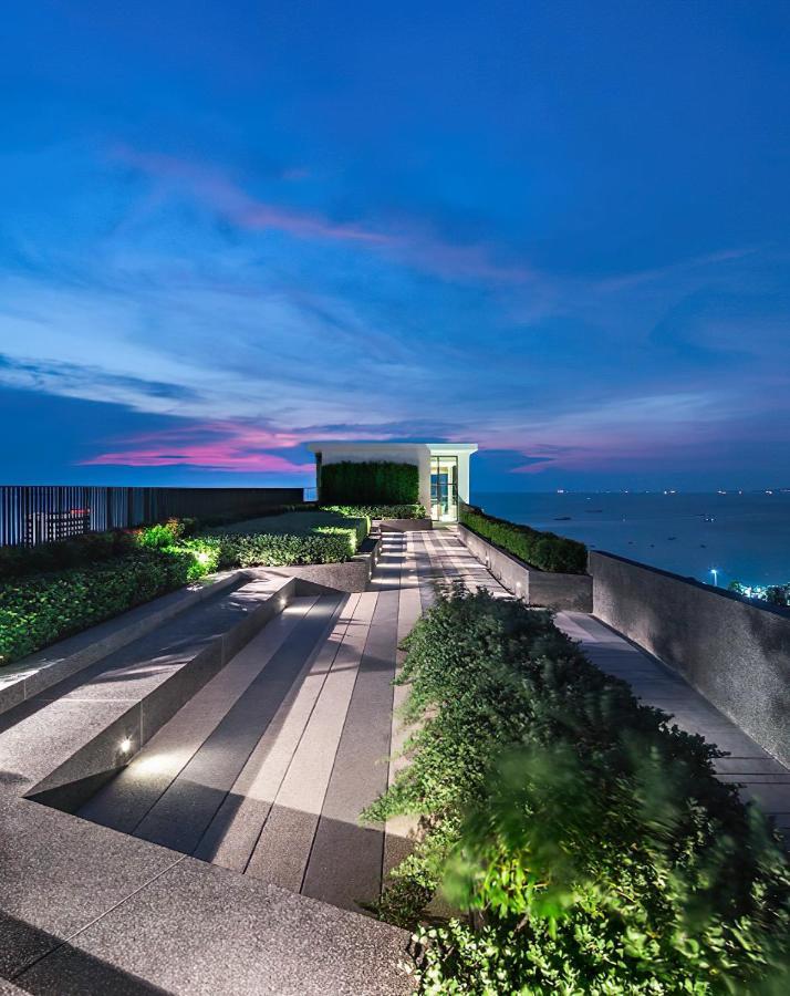 Amazing Infinity Pool Condo Next To The Beach Патая Екстериор снимка