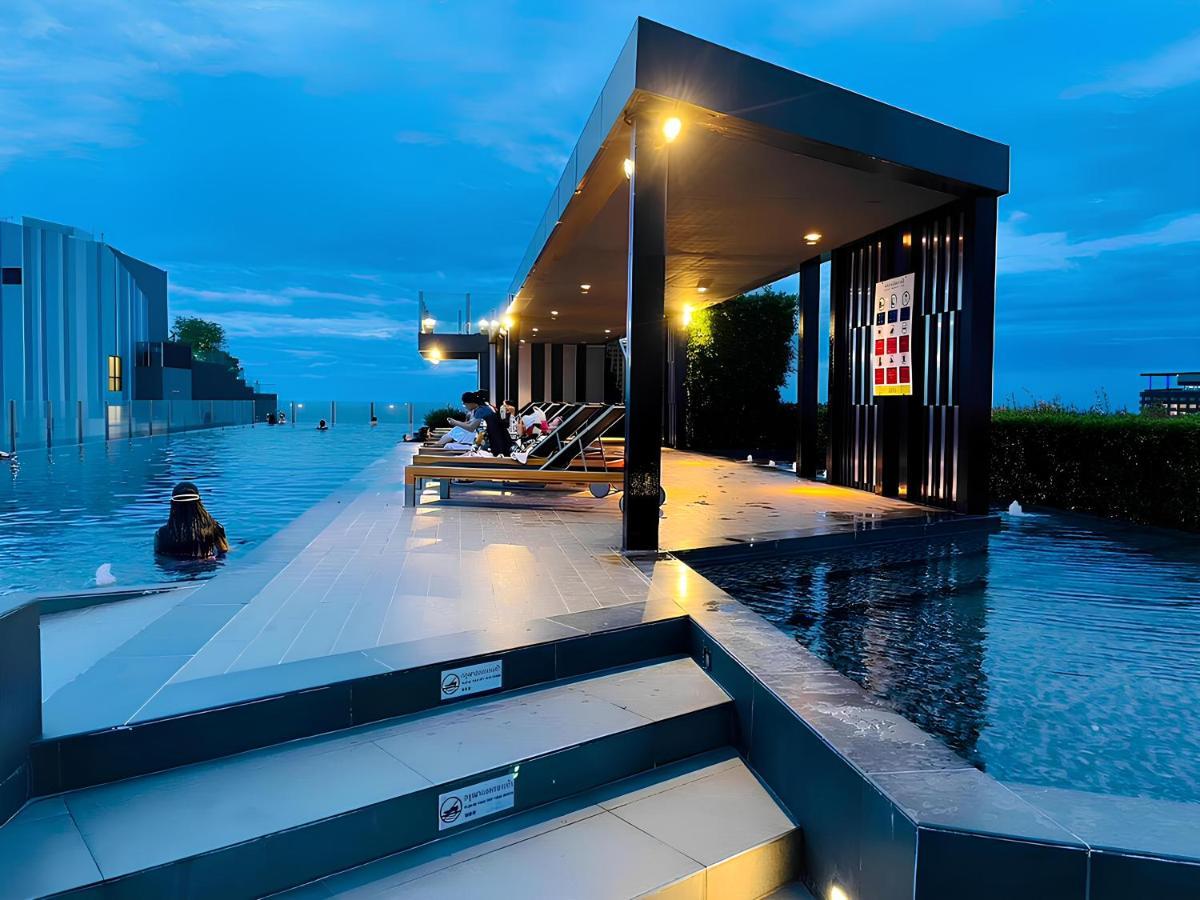 Amazing Infinity Pool Condo Next To The Beach Патая Екстериор снимка