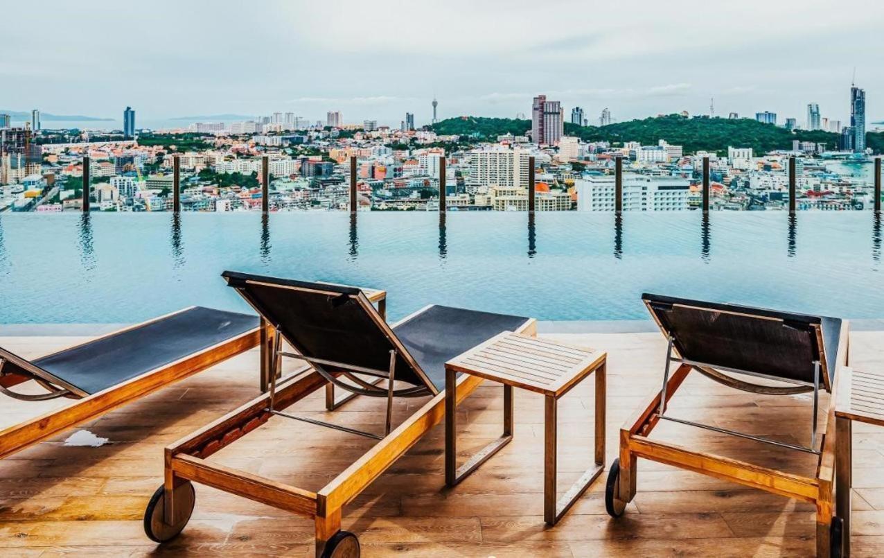 Amazing Infinity Pool Condo Next To The Beach Патая Екстериор снимка
