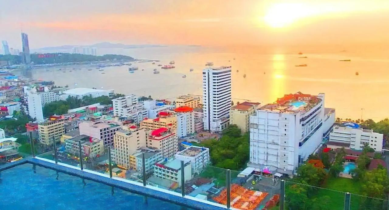 Amazing Infinity Pool Condo Next To The Beach Патая Екстериор снимка