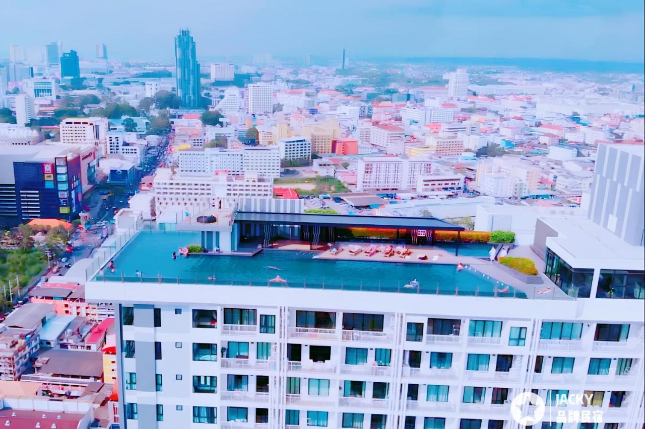 Amazing Infinity Pool Condo Next To The Beach Патая Екстериор снимка
